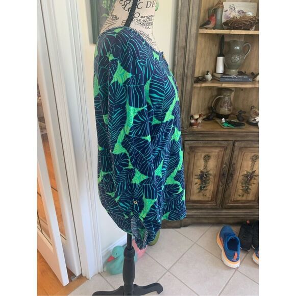 LILLY PULITZER 100% PIMA COTTON Under The Palms Porter Shirt - Picture 7 of 10